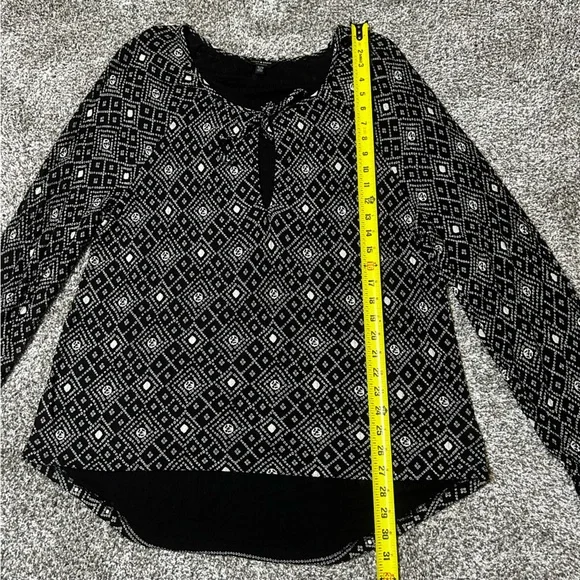 Lucky Brand Women’s Black & White Patterned Blouse XL Paisley Long Sleeve - Picture 6 of 14